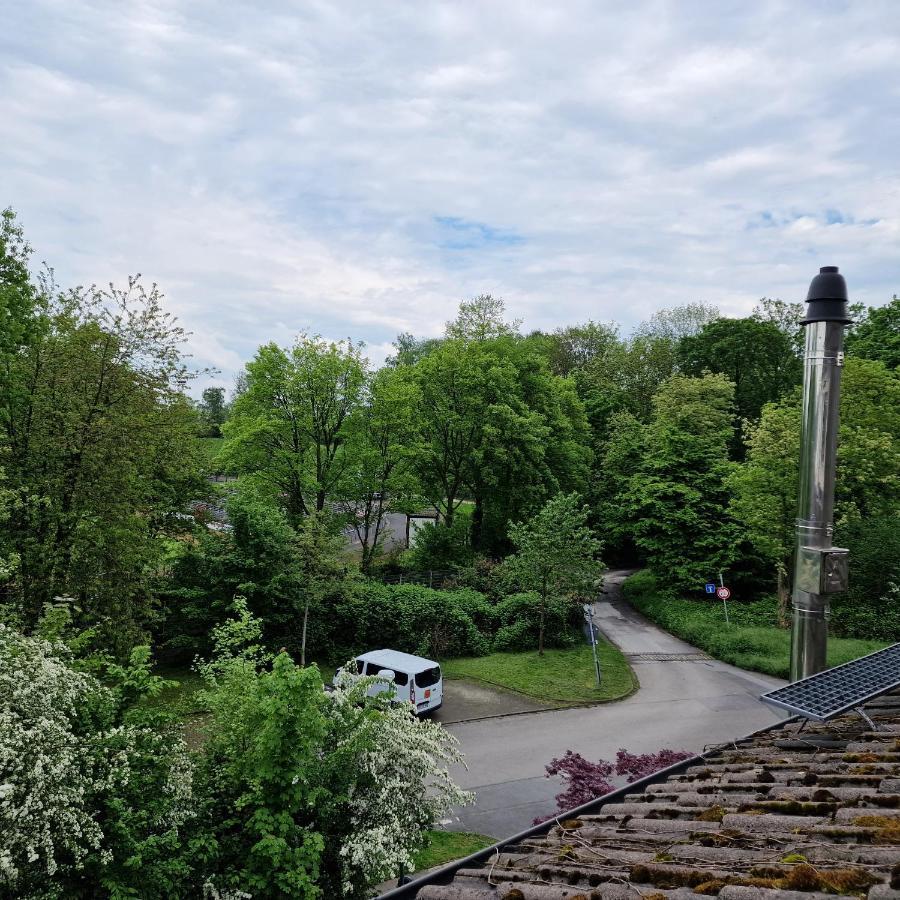 Ferienwohnung Zuhause Im Gruenen Essen Exterior foto